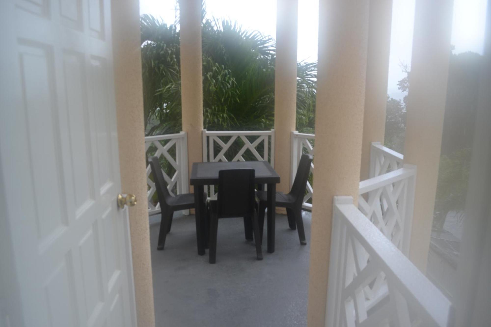 Sky Castles Apt H6 Ocho Rios Exterior foto