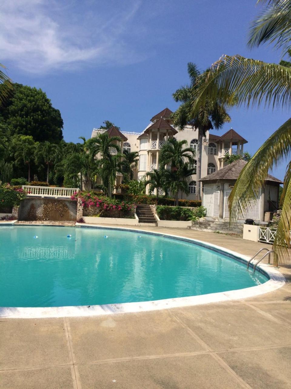 Sky Castles Apt H6 Ocho Rios Exterior foto
